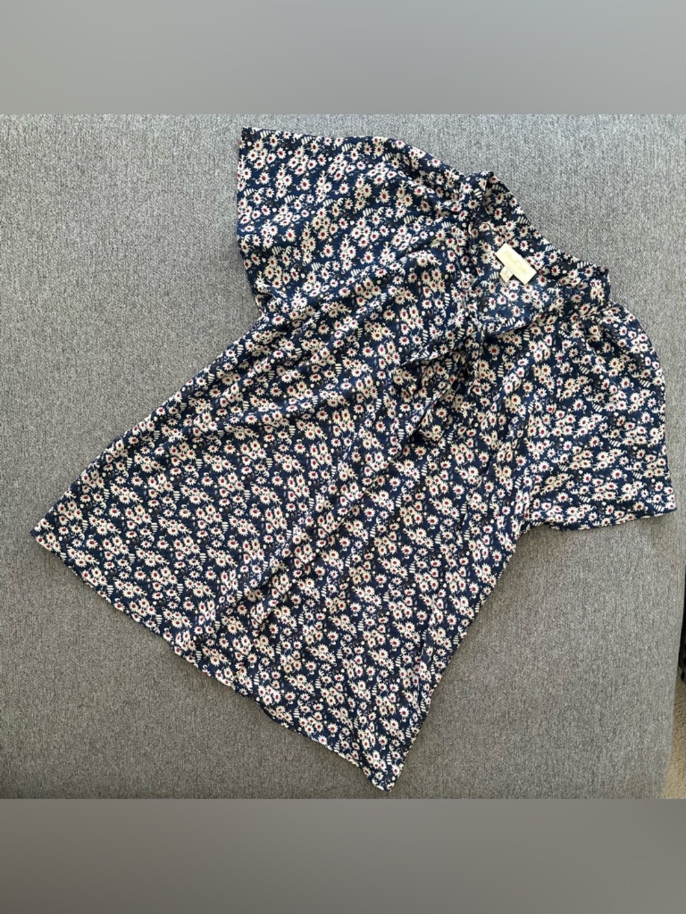 Modcloth Floral Sheer Short Sleeve Tie Neck Button Down Blouse Top Large